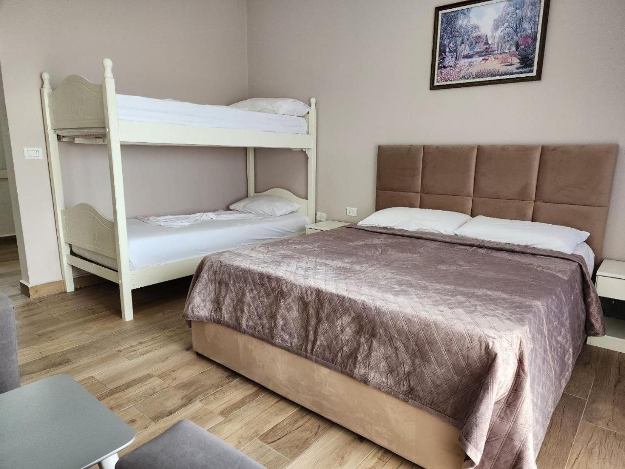 Hotel Maren ドゥラス 部屋 写真