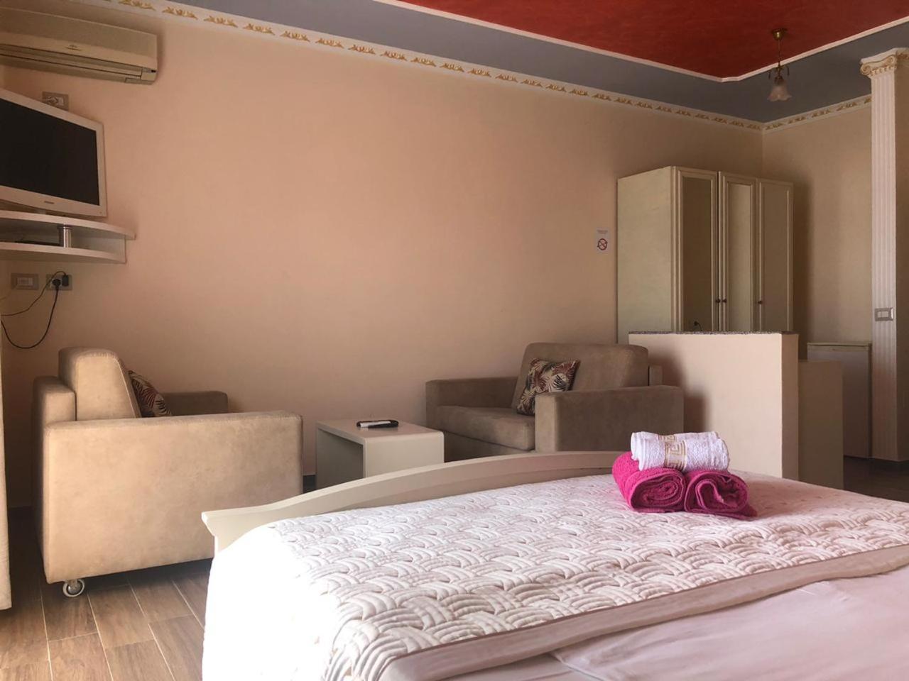 Hotel Maren ドゥラス 部屋 写真
